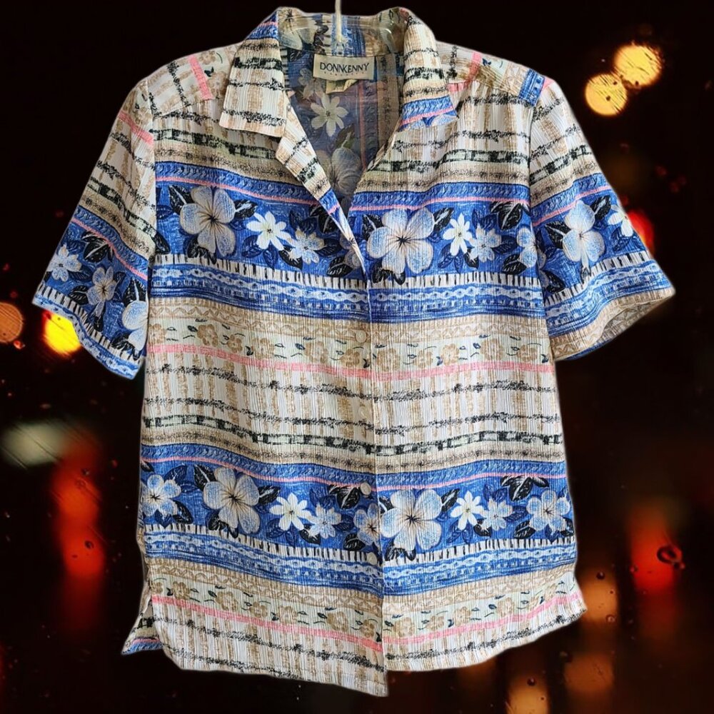 Donnkenny Women's Size S Shirt Top Blouse Button Front Short Sleeves